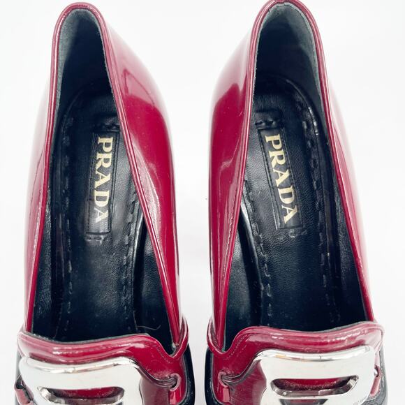 Prada Fall 2010 Burgundy Patent Leather Loafer Square Toe Block Heels IT 39.5 - Picture 9 of 16